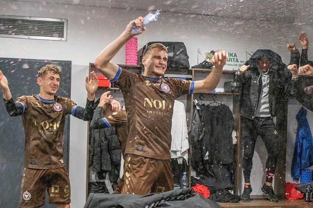 特别是在薪 特别是在薪